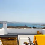 Villa Near Parikia - 4br With Pool & View - Mirabilia *