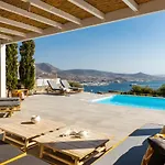 Near Parikia - 4br With Pool & View - Mirabilia Villa *
