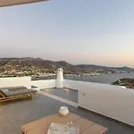 Villa Near Parikia - 4br With Pool & View - Mirabilia Krotiri