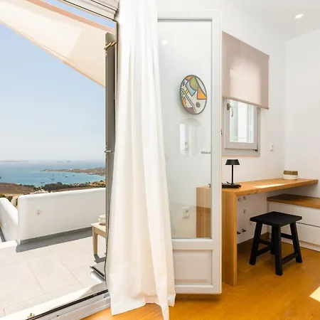 Villa Near Parikia - 4br With Pool & View - Mirabilia