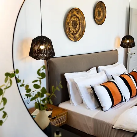 Mirabilia, Unique View Meets True Elegance