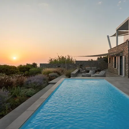 Villa Near Parikia - 4br With Pool & View - Mirabilia *