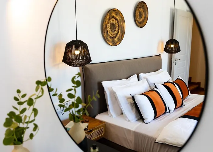 Near Parikia - 4br With Pool & View - Mirabilia