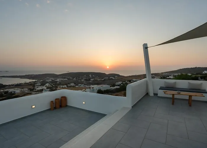 Villa Near Parikia - 4br With Pool & View - Mirabilia